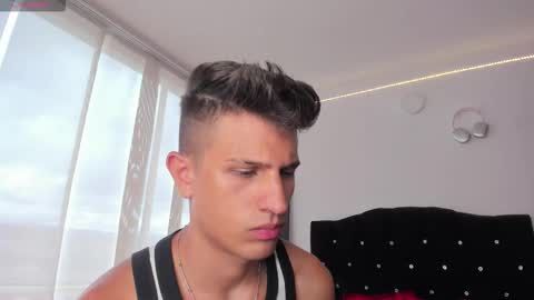 Snapshot of kevin_ahs1 chatting on October 2025 09:21:01 PM Kevin Ahs online show from October 2025 09:21:01 PM