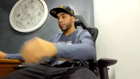 Kevin online show from October 2025 11:15:01 PM