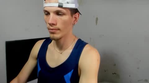 Snapshot of kevinkewma chatting on October 2025 12:11:01 PM kevinkewma online show from October 2025 12:11:01 PM