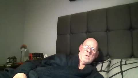 kevlooking4sez online show from January 2025 11:50:01 PM