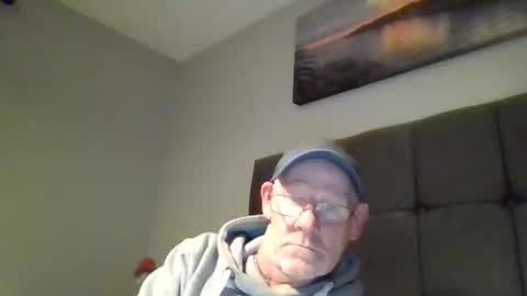 kevlooking4sez online show from September 2025 12:55:02 AM