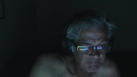 Snapshot of kevwestunder9696 chatting on February 2025 02:27:02 PM kevwestunder9696 online show from February 2025 02:27:02 PM