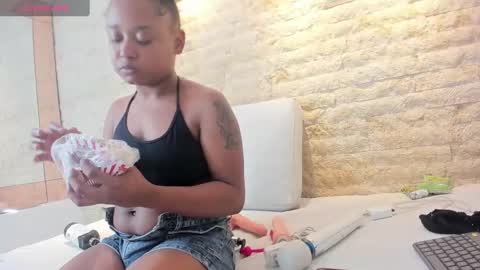 keyla nahir online show from September 2025 02:11:01 AM