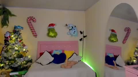 Snapshot of keyla_roberts_ chatting on December 2024 01:06:02 PM Adhara. Help me reach 100 likes online show from December 2024 01:06:02 PM