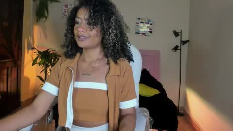 Snapshot of keyla_roberts_ chatting on January 2025 07:51:02 PM Adhara. Help me reach 100 likes online show from January 2025 07:51:02 PM