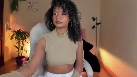 Snapshot of keyla_roberts_ chatting on January 2025 04:56:01 AM Adhara. Help me reach 100 likes online show from January 2025 04:56:01 AM
