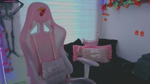 Snapshot of keyla_roberts_ chatting on October 2025 12:50:01 PM Adhara. Help me reach 100 likes online show from October 2025 12:50:01 PM