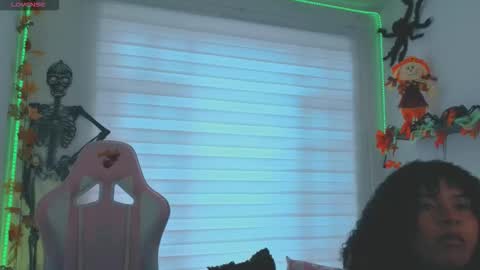 Snapshot of keyla_roberts_ chatting on October 2025 07:18:01 PM Adhara. Help me reach 100 likes online show from October 2025 07:18:01 PM