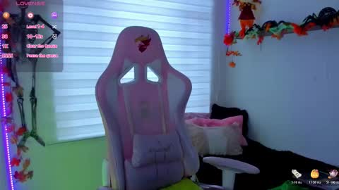 Snapshot of keyla_roberts_ chatting on October 2025 11:55:02 AM Adhara. Help me reach 100 likes online show from October 2025 11:55:02 AM