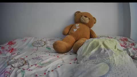 Keyla online show from November 2025 01:44:02 PM