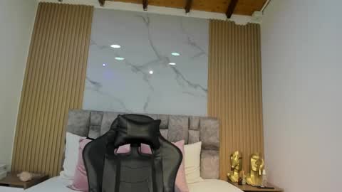 Snapshot of khalifa_fletcher chatting on February 2025 11:55:02 PM khalifa online show from February 2025 11:55:02 PM