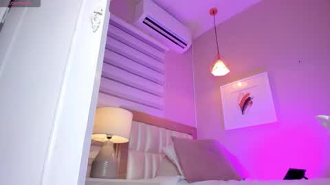 khloe_sweeet online show from October 2025 11:33:02 AM