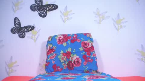 Snapshot of khoraymabitch chatting on February 2025 01:47:02 AM khoraymabitch online show from February 2025 01:47:02 AM