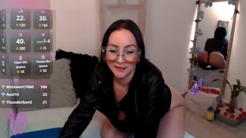 Kiara Bermont online show from March 2025 07:03:02 PM