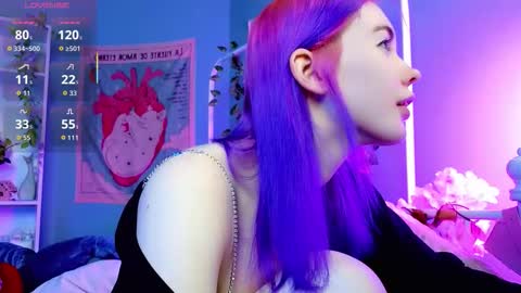 Kira online show from October 2025 08:53:02 PM