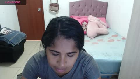 Kiara online show from September 2025 04:12:02 PM