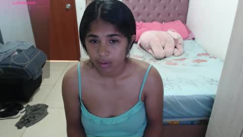 Kiara online show from November 2025 03:32:02 PM