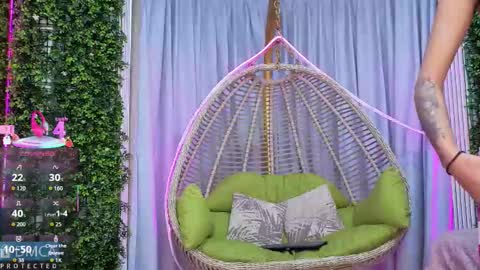 Kiara Zahiri online show from October 2025 11:07:02 AM