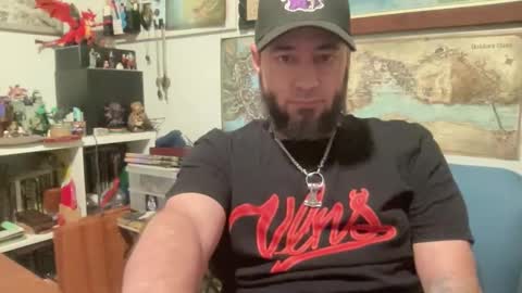 Snapshot of kicker_of_elves chatting on November 2025 09:32:01 PM kicker_of_elves online show from November 2025 09:32:01 PM