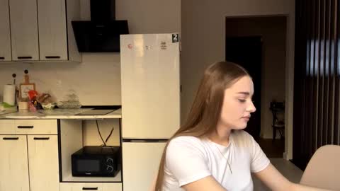 Snapshot of kierstenmorioka chatting on December 2025 08:45:01 AM Hey theremy name is Sofi online show from December 2025 08:45:01 AM