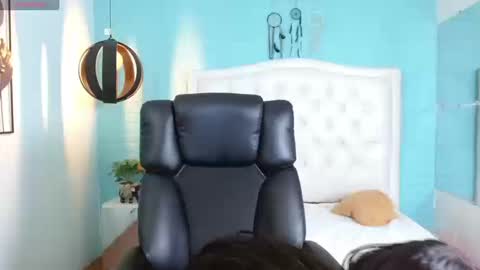 kiityvall19 online show from September 2025 01:00:01 PM