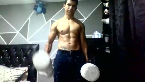 Snapshot of kike_salazar chatting on October 2025 10:43:02 PM kike_salazar online show from October 2025 10:43:02 PM