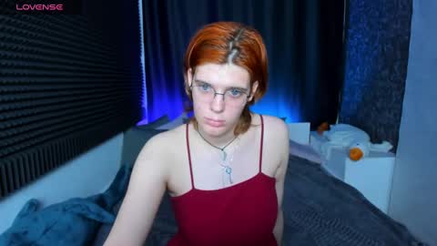 Kiki online show from December 2024 04:17:01 PM