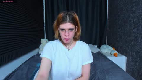 Kiki online show from February 2025 01:10:02 PM