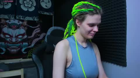 Snapshot of kiki_krash chatting on October 2025 10:01:01 AM Kiki online show from October 2025 10:01:01 AM