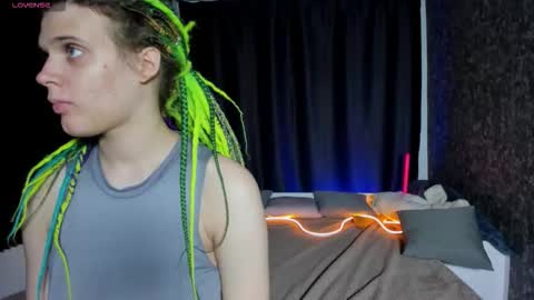 Snapshot of kiki_krash chatting on October 2025 10:05:02 AM Kiki online show from October 2025 10:05:02 AM