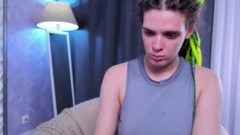 Snapshot of kiki_krash chatting on October 2025 10:05:02 AM Kiki online show from October 2025 10:05:02 AM