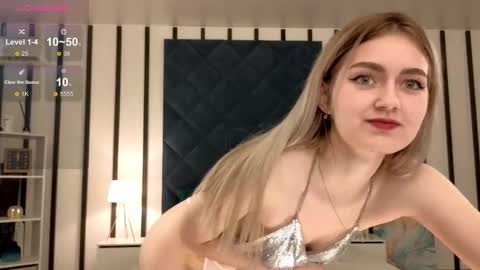 Kiki  dont forget to thumbs up me if you like my show  online show from September 2025 10:26:01 AM