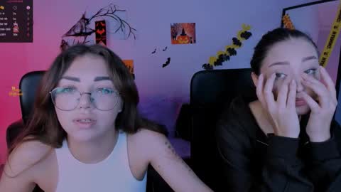 kiki_swan online show from November 2025 09:08:01 AM