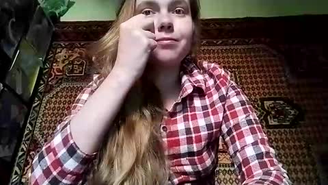 kikibang_ online show from October 2025 08:18:01 AM