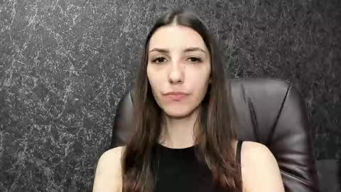 Mika and Miranda online show from September 2025 03:59:01 PM