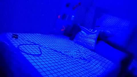 Snapshot of kikilovespartylights chatting on October 2025 04:22:01 AM kikilovespartylights online show from October 2025 04:22:01 AM