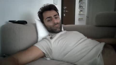 kikkus01 online show from October 2025 09:39:02 AM