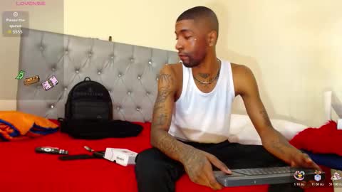 Snapshot of kilian_xx chatting on November 2025 11:48:01 PM Kilian xxx online show from November 2025 11:48:01 PM