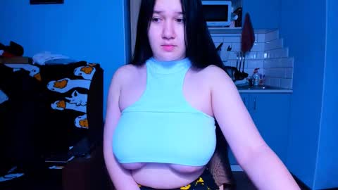Snapshot of killa_mila_ chatting on December 2024 03:18:02 AM Killa online show from December 2024 03:18:02 AM