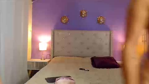 Mia  Kim online show from September 2025 11:41:01 PM