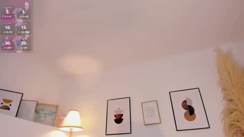 Kim  online show from October 2025 05:03:02 AM