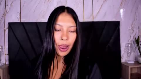 kim  online show from September 2025 08:20:02 PM