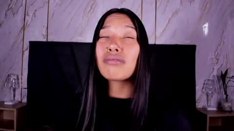 kim  online show from September 2025 07:47:01 PM