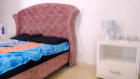 K I M online show from January 2025 11:38:02 AM