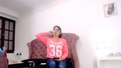 K I M online show from January 2025 11:41:01 AM