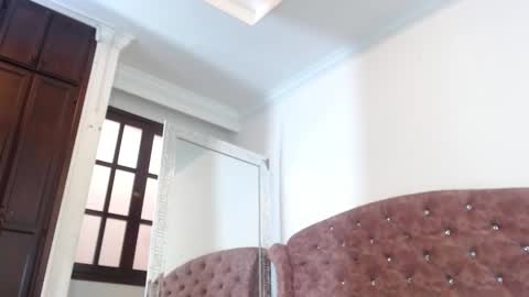 K I M online show from March 2025 12:48:02 PM