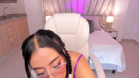 Snapshot of kim_thompson_ chatting on October 2025 11:22:01 AM kim online show from October 2025 11:22:01 AM