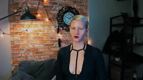 Kim online show from September 2025 02:51:02 PM