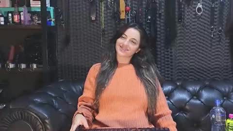 Snapshot of kimberly_swan_ chatting on December 2024 04:34:02 AM KIMBERLY SWAN online show from December 2024 04:34:02 AM