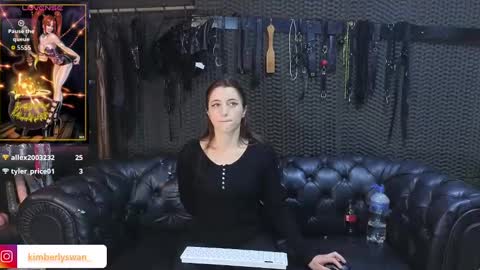 Snapshot of kimberly_swan_ chatting on September 2025 11:49:02 PM KIMBERLY SWAN online show from September 2025 11:49:02 PM